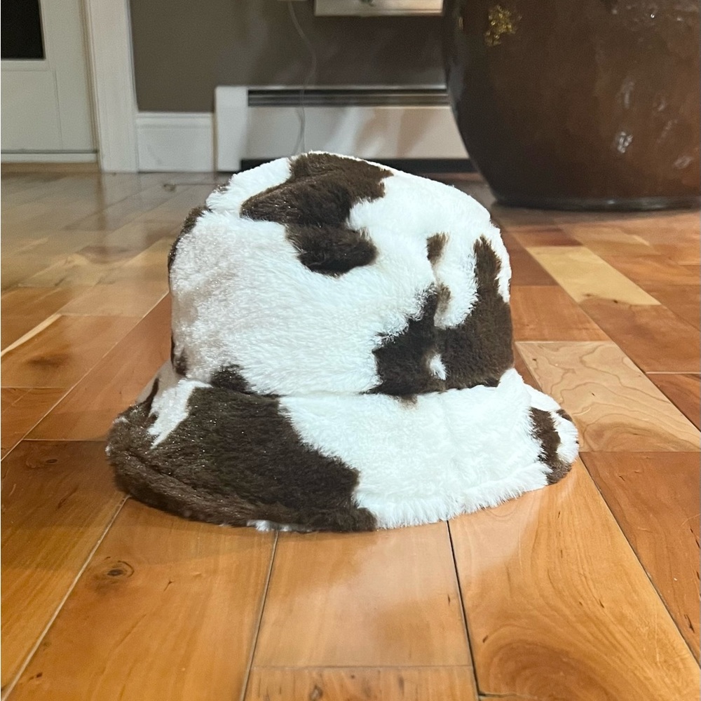 Vintage Cow Fleece Bucket Hat